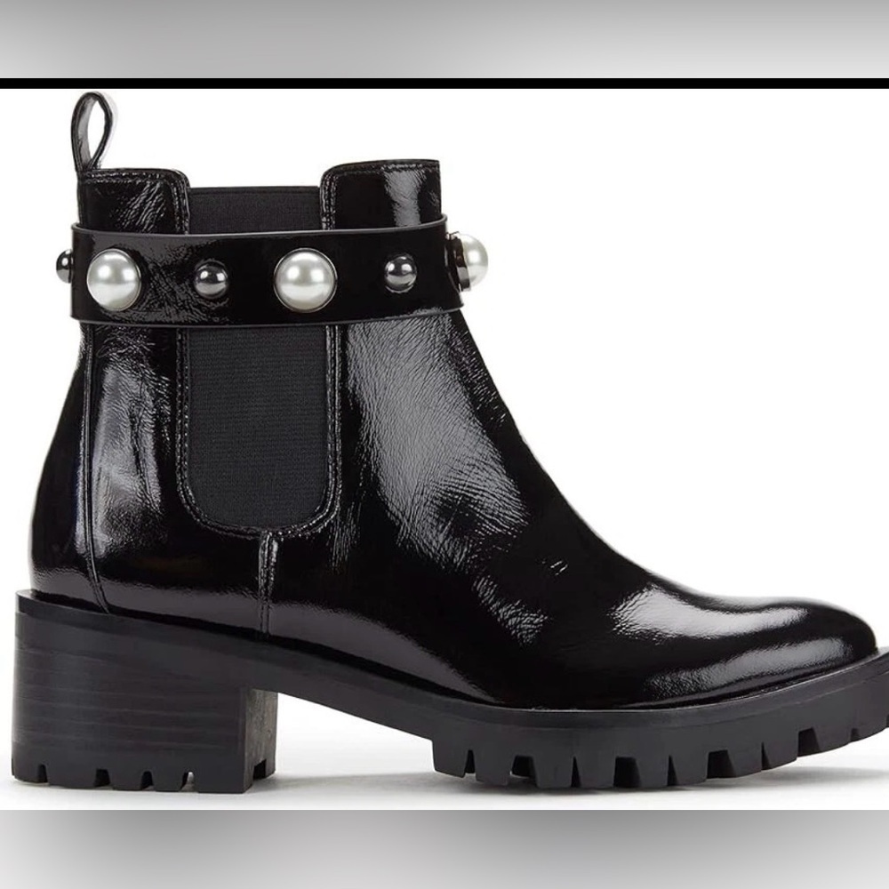 Karl Lagerfeld Paris  Pola Ankle Boot Porshay Lug Sole Bootie black size 6M
